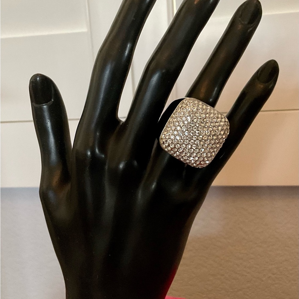 GORGEOUS CRYSTAL RING! 5” - Picture 7 of 10